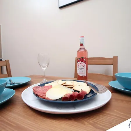 K Suites - Church Road II * Bristol